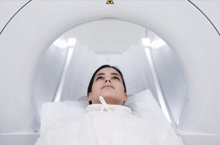 Premier atlas mondial du cœur et foie de personnes en bonne santé